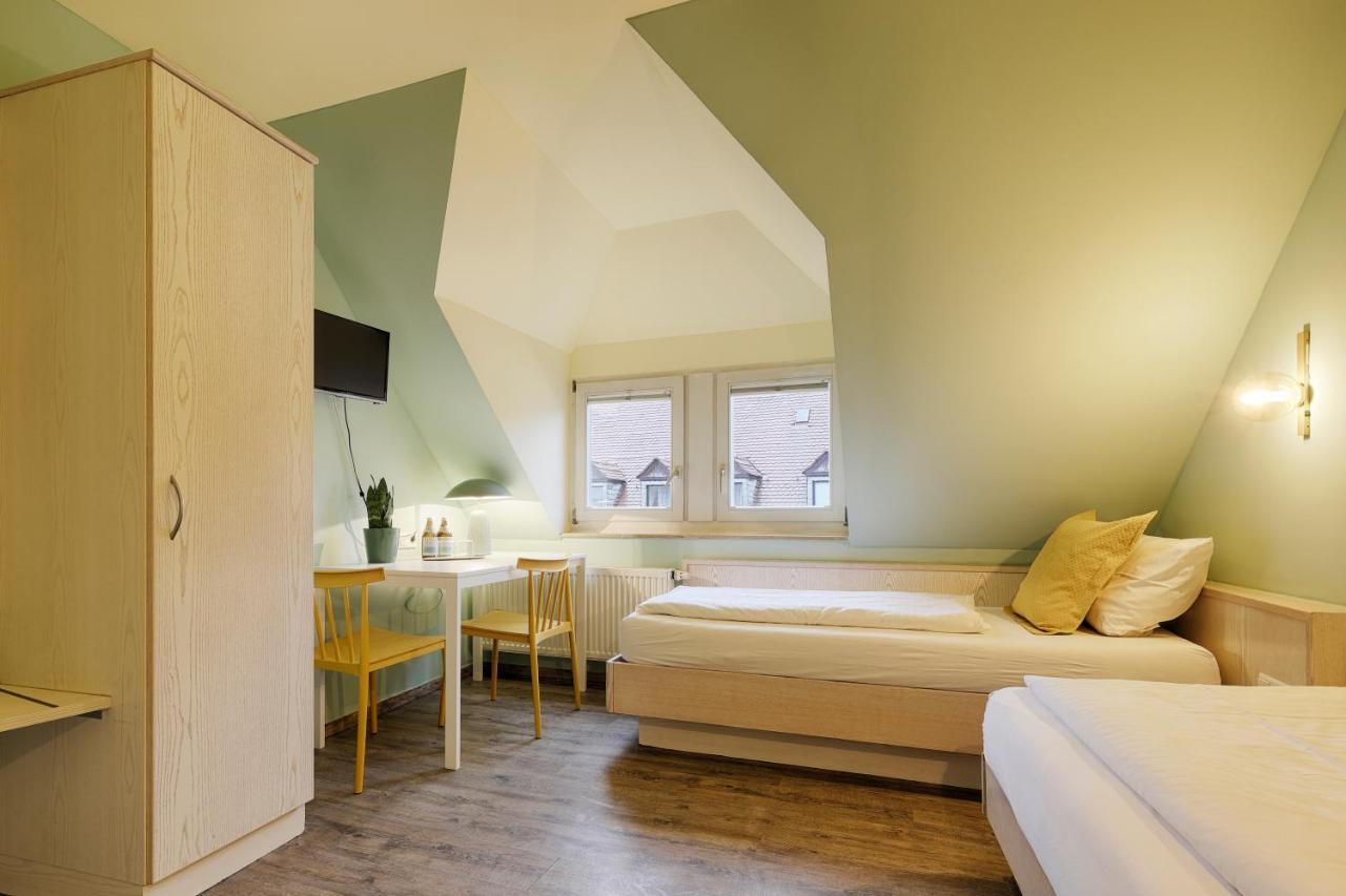 Hotel Kunterbunt In Wuerzburger Innenstadt Esterno foto