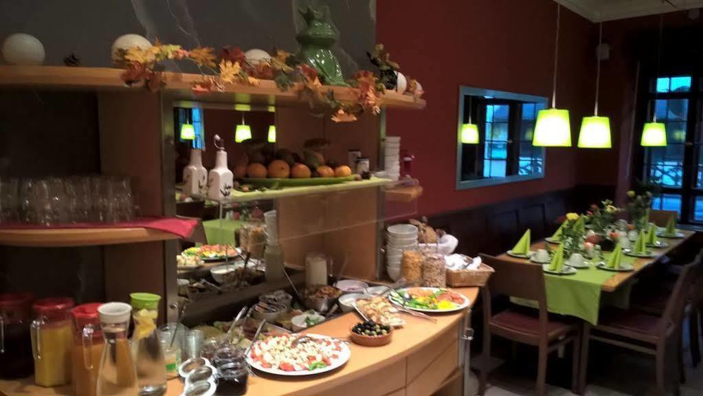 Hotel Kunterbunt In Wuerzburger Innenstadt Esterno foto